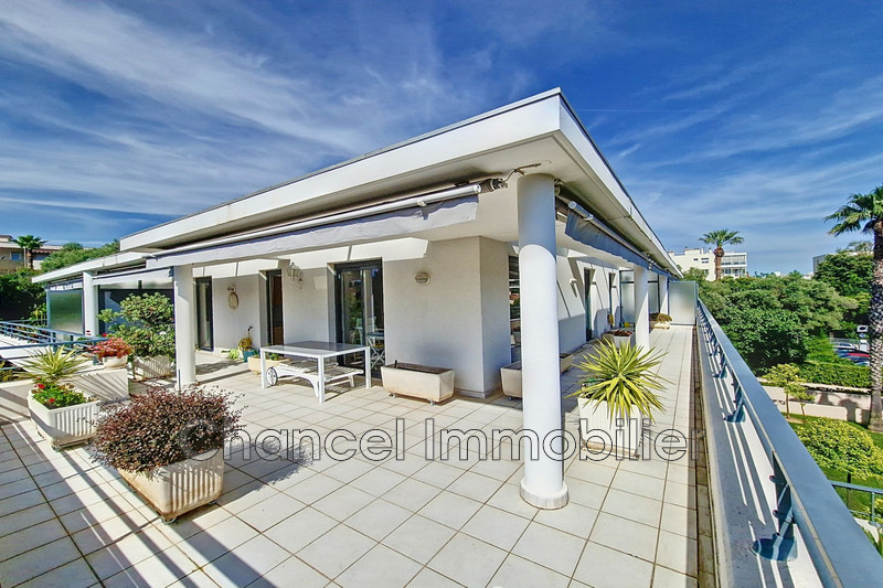 appartement  3 rooms  Juan-les-Pins Seaside  82 m² -   