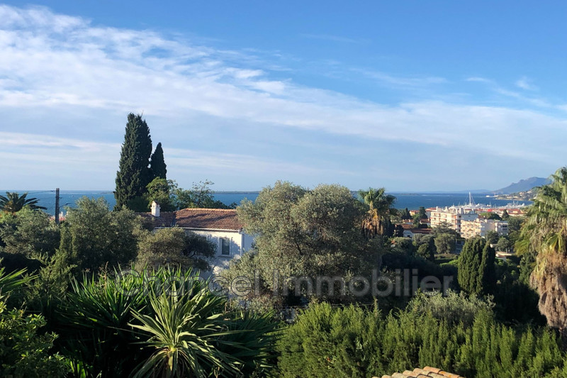 maison  5 rooms  Antibes Heights  182 m² -   