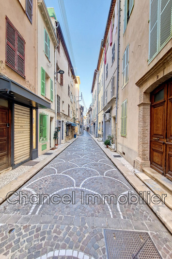 maison  6 rooms  Antibes Old town  140 m² -   