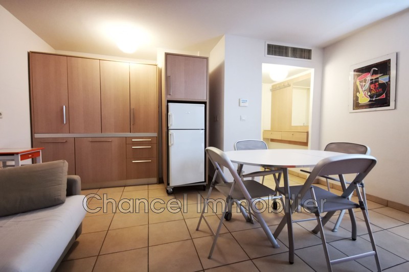 appartement  2 pièces  Antibes Centre-ville  29 m² -   