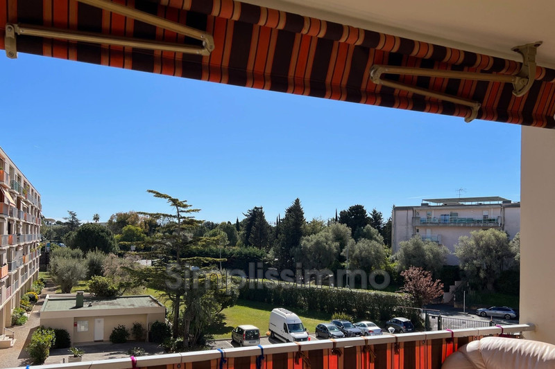 appartement  2 rooms  Juan-les-Pins Close ti the beaches  39 m² -   