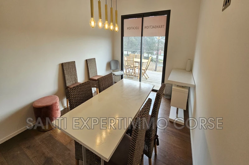 Bureau Lecci Proche centre mer,  Professionnel bureau   17&nbsp;m&sup2;