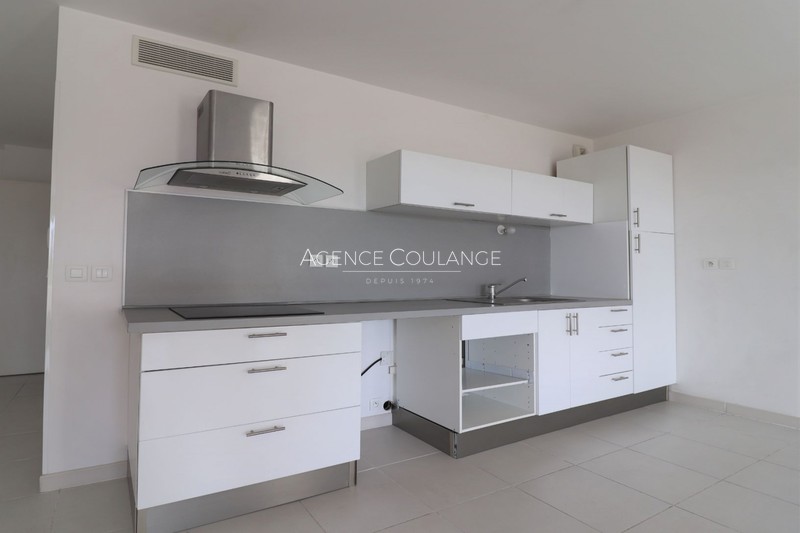 Photo Appartement La Ciotat Quartier de figuerolles, Location appartement 3 pièces 74 m²