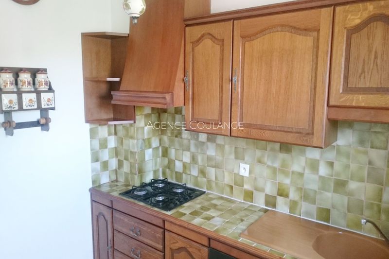 vente Apartment Saint-cyr-sur-mer Downtown Apartment Saint-Cyr-sur-Mer Centre-ville, Rentals apartment 4 rooms 67 m²