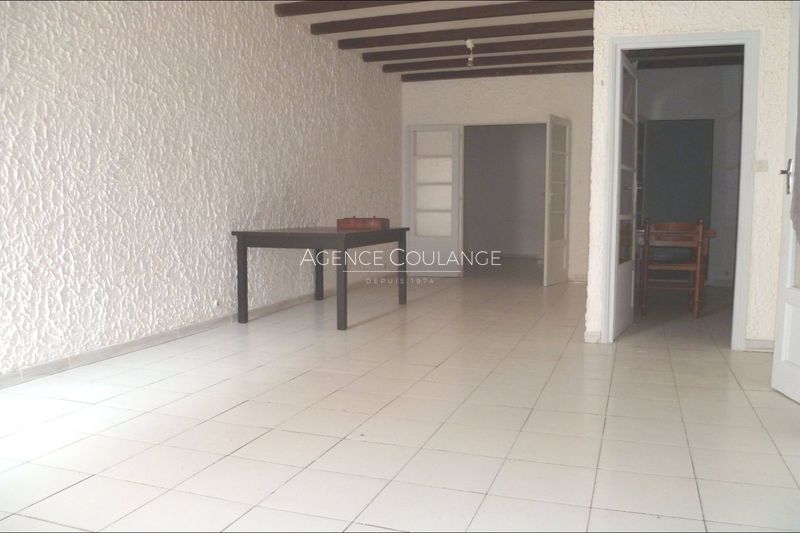 Photo Appartement La Ciotat Centre-ville, Location appartement 3 pièces 56 m²