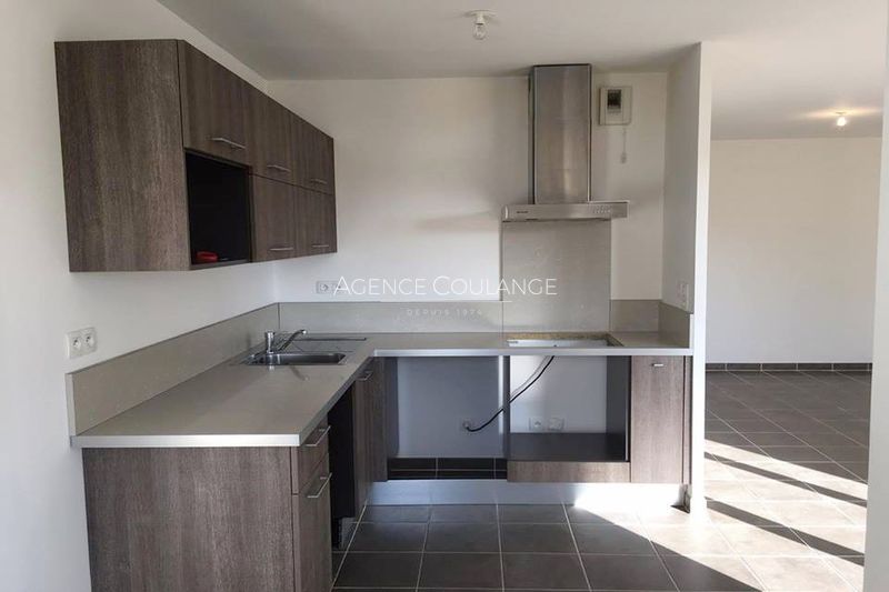 Photo Apartment La Ciotat Roumagoua, Rentals apartment 3 rooms 61 m²