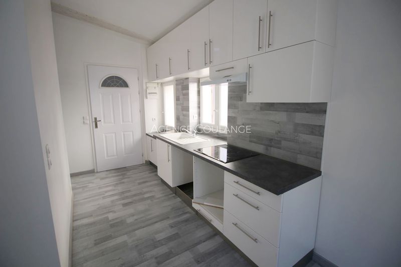 Photo Appartement La Ciotat Centre-ville, Location appartement 3 pièces 45 m²