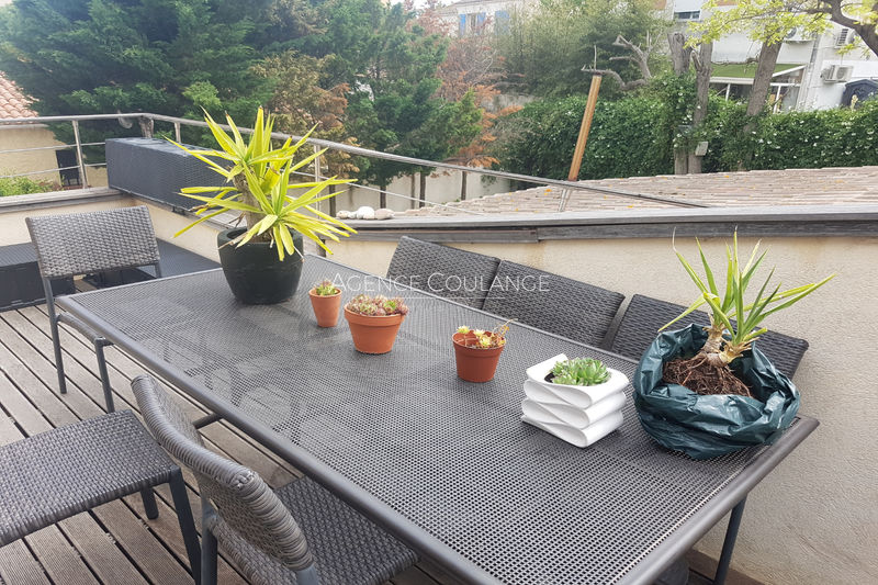 Photo Appartement La Ciotat Centre-ville, Location appartement 2 pièces 47 m²