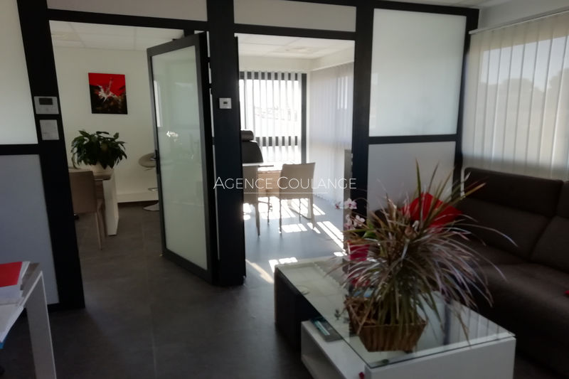 Photo Office La Ciotat Périphérique centre ville, Occupational office 80 m²