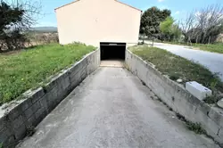 Professionnel entrepôt Saint-Cyr-sur-Mer  
