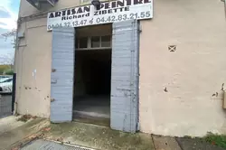 Professionnel local commercial Saint-Cyr-sur-Mer  