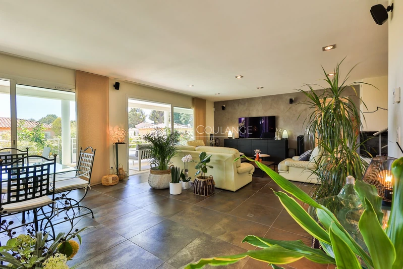 Vente villa contemporaine La Ciotat  