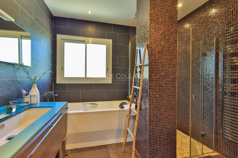 Vente villa contemporaine La Ciotat  