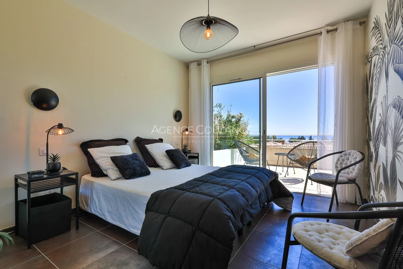 Vente villa contemporaine La Ciotat  