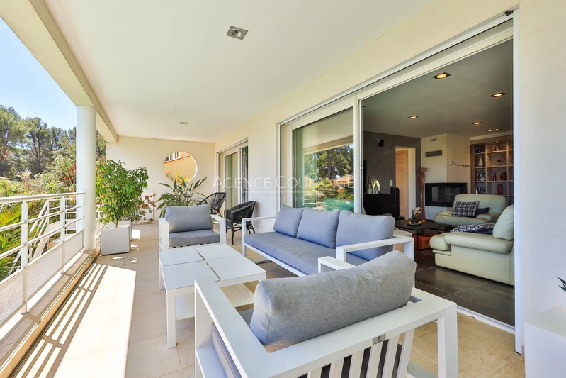 Vente villa contemporaine La Ciotat  