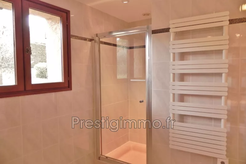 Location villa Le Rouret  
