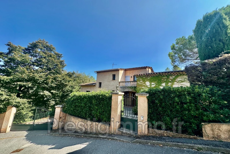 Location villa Le Rouret  