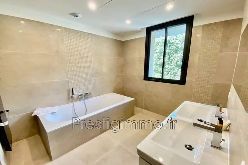 Location maison contemporaine Grasse  