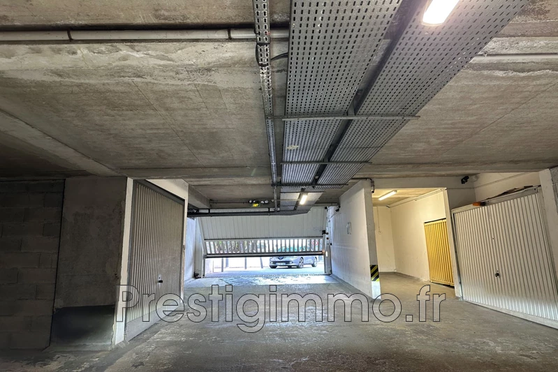 Location parking Cannes  