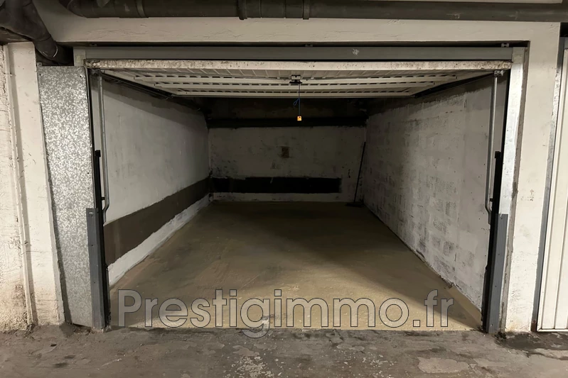 Location parking Cannes  