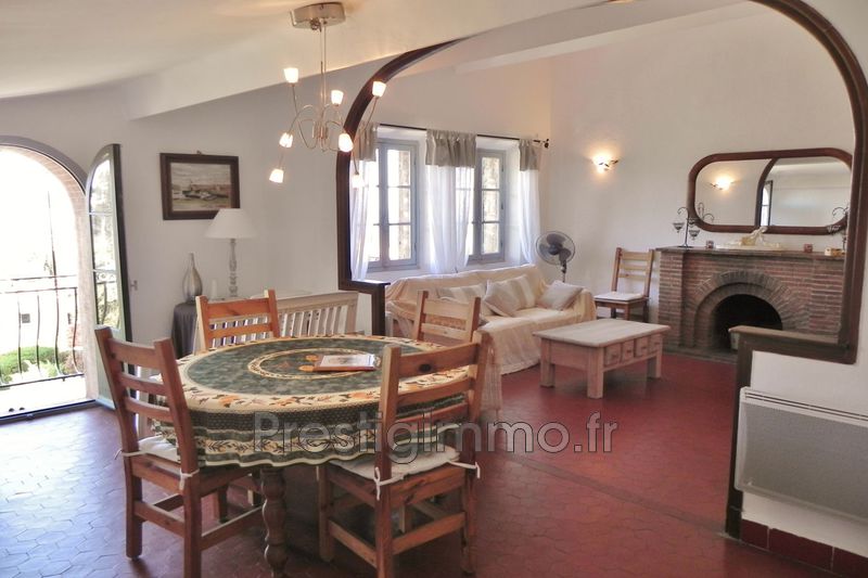 Photo Appartement Mandelieu-la-Napoule Village, Location appartement 3 rooms 60 m²