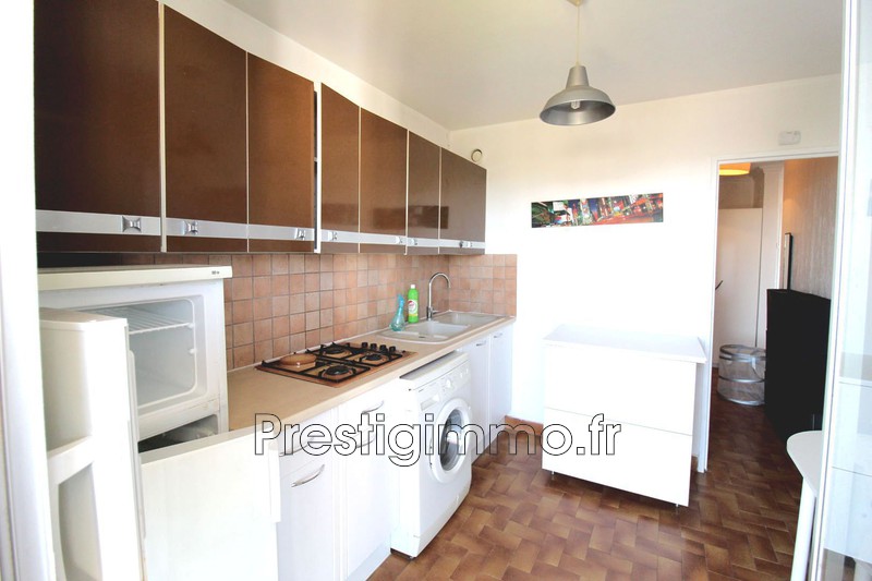 Location appartement Antibes  