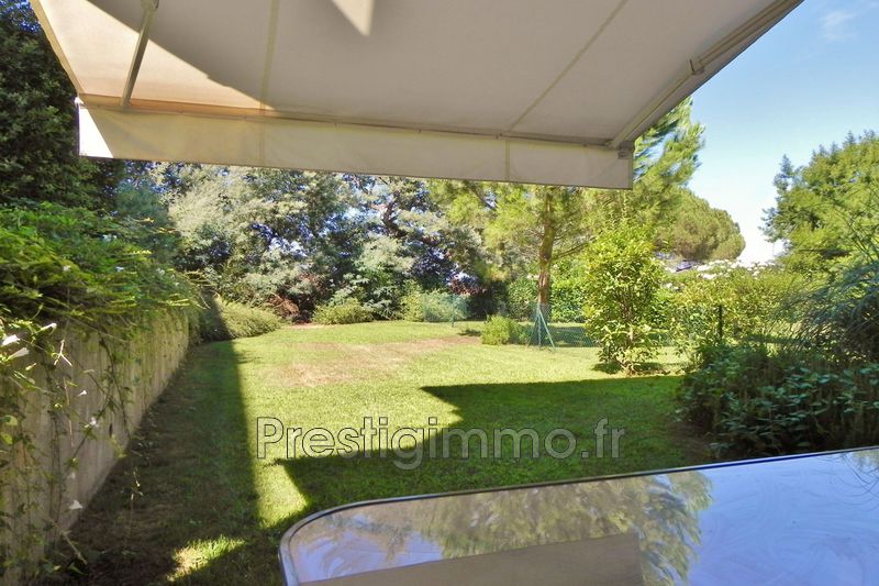 Photo Appartement Cannes Proche ville au calme, Location appartement 3 pièces 71 m²