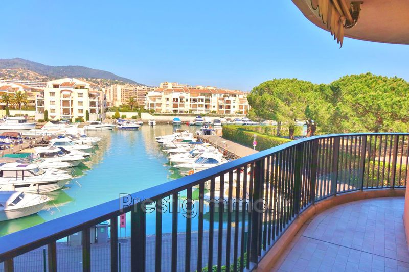 vente Apartment Mandelieu-la-napoule Quiet city centre Apartment Mandelieu-la-Napoule Centre ville calme, Rentals apartment 2 rooms 43 m²