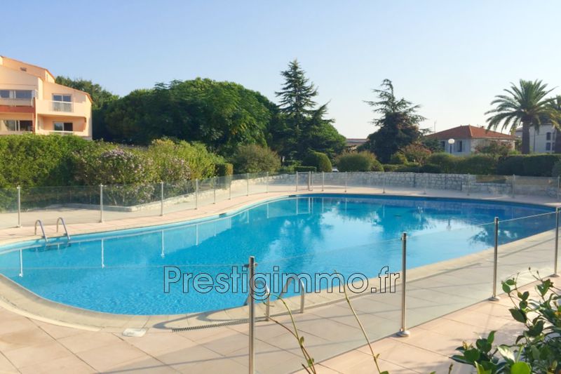 Photo Appartement Antibes Location appartement 1 room 30 m²