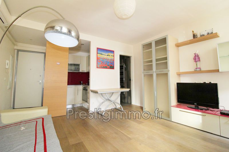 Photo Appartement Antibes Centre-ville, Location appartement 1 pièce 30 m²