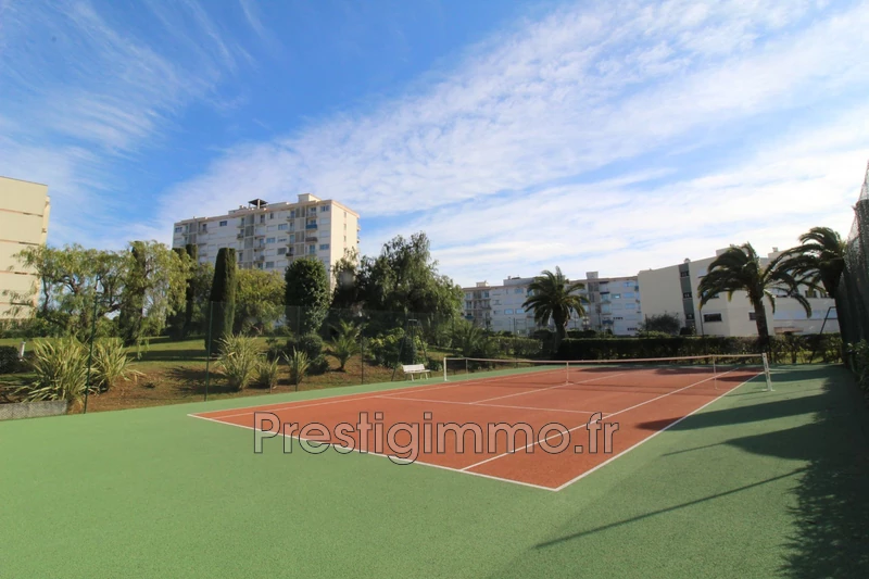 Location appartement Antibes  