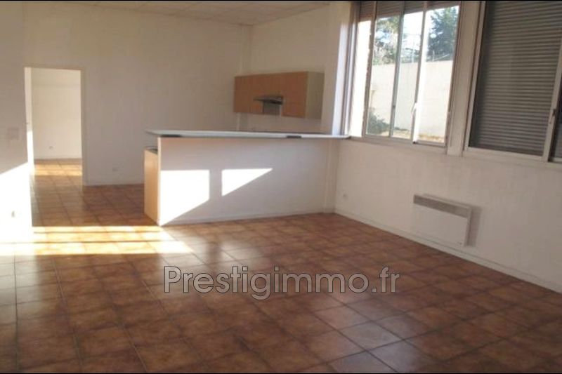 Photo Appartement Vallauris Av. du tapis vert, Location appartement 4 pièces 91 m²