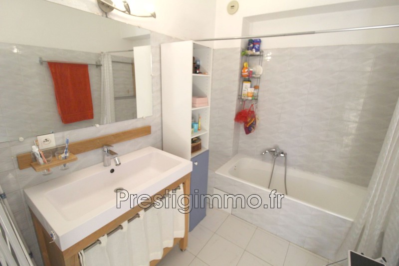 Location appartement Antibes  