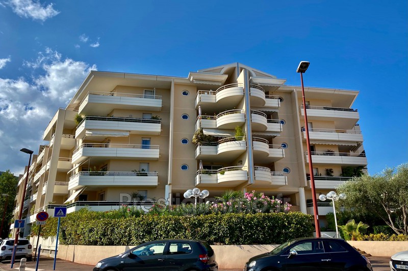 vente Appartement Mandelieu-la-napoule Centre-ville Appartement Mandelieu-la-Napoule Centre-ville, Location appartement 1 pièce 32 m²