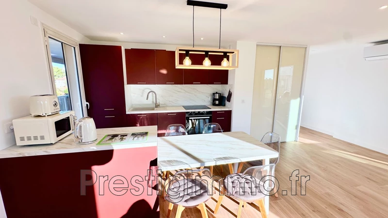 Location appartement Antibes  