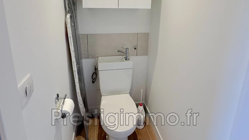 Location appartement Antibes  