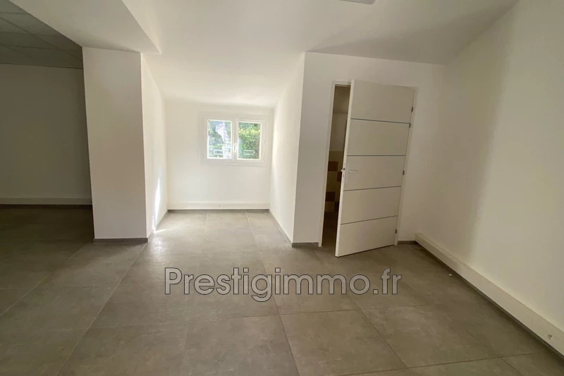 Professionnel bureau Roquefort-les-Pins  