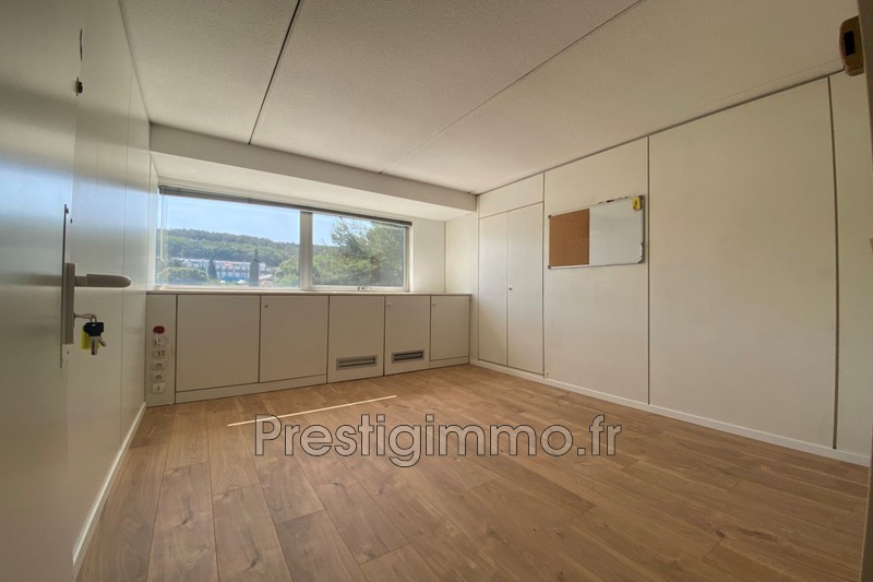 vente Locaux location murs bureau Vallauris Sophia antipolis Murs bureau Vallauris Sophia antipolis, Professionnel murs bureau 14 m²