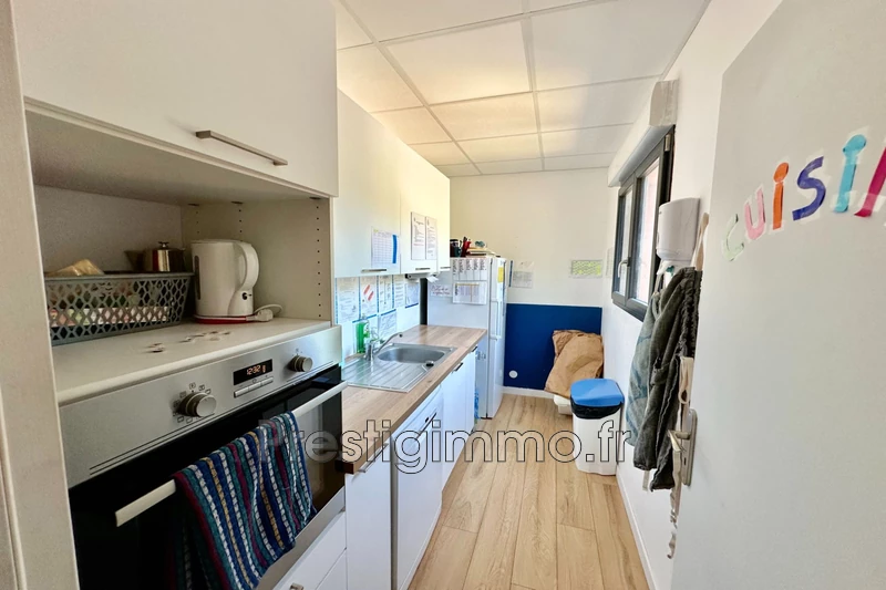 Professionnel local commercial Roquefort-les-Pins  