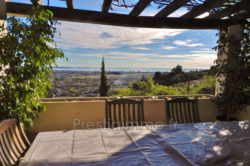 vente Maison villa Mandelieu-la-napoule Proche ville au calme Villa Mandelieu-la-Napoule Proche ville au calme, achat villa 4 chambres 174 m²