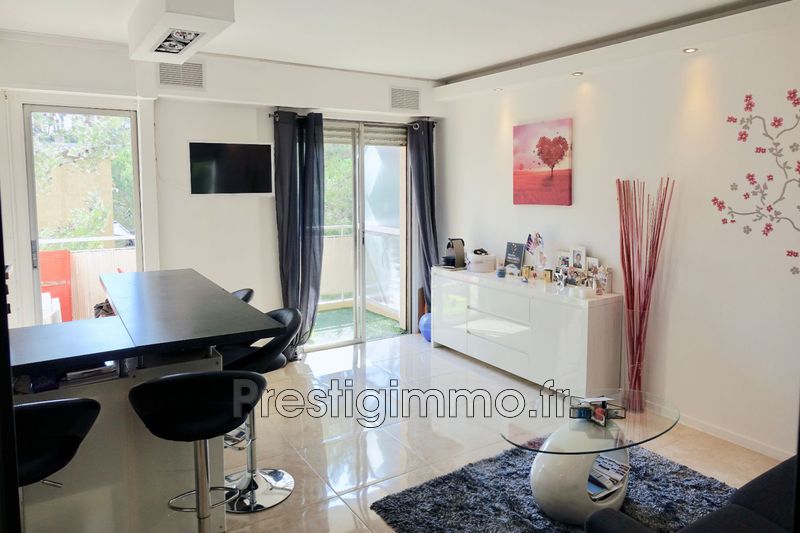 vente Apartment Le cannet Proche commerces Apartment Le Cannet Proche commerces, to buy apartment 2 rooms 40 m²