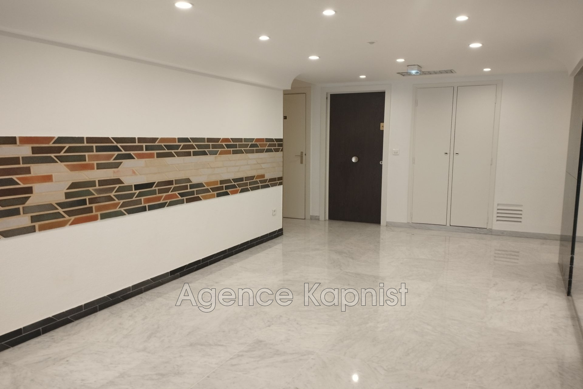 Vente Appartement 62m² 2 Pièces à Juan les Pins (06160) - Agence Kapnist