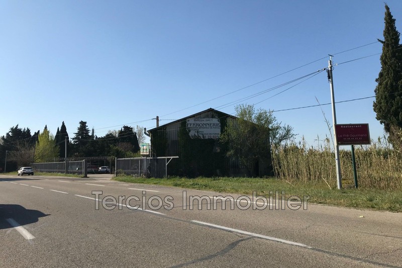 vente Location local commercial entrepôt Eyragues Entrepôt Eyragues Professionnel entrepôt 150 m²