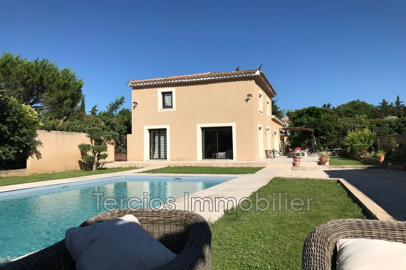 vente House Eyragues Near downtown House Eyragues Proche centre-ville, to buy house 4 bedrooms 160 m²