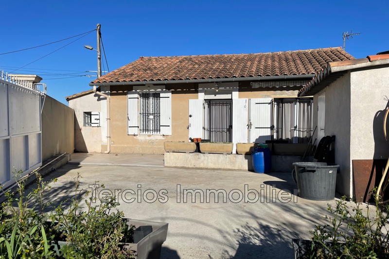 House Châteaurenard   to buy house  2 bedrooms   61&nbsp;m&sup2;