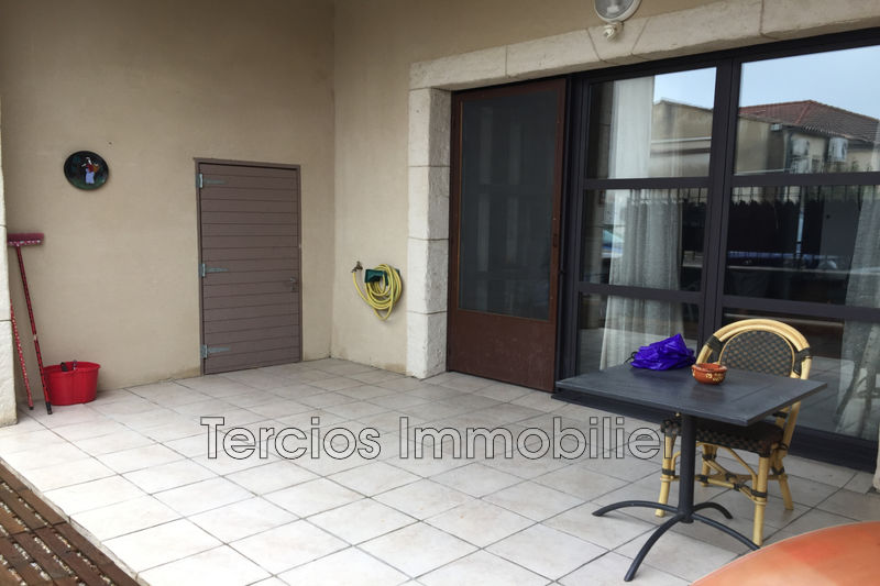 Photo Apartment Eyragues to buy apartment 3 rooms 61 m²