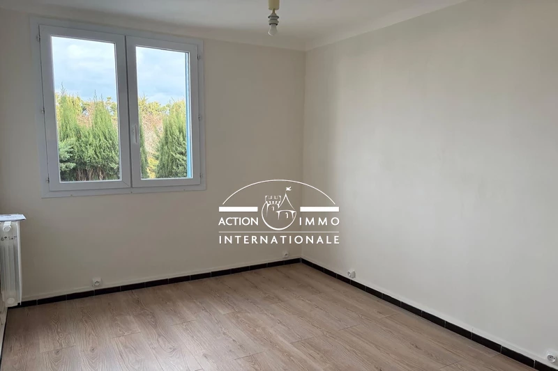 Location appartement Arles  