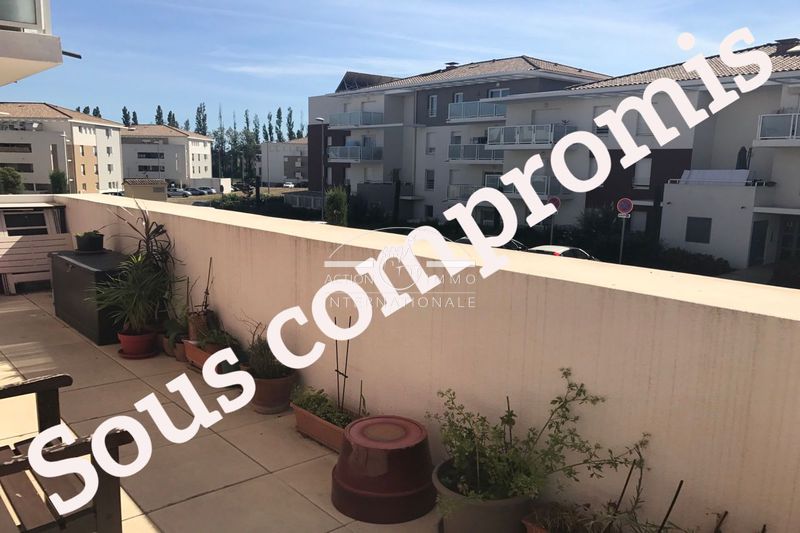 Photo Apartment Saint-Martin-de-Crau Saint-martin-de-crau, to buy apartment 3 rooms 59 m²