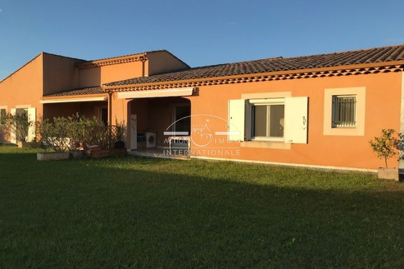 vente Appartement Saint-martin-de-crau Saint-martin-de-crau Appartement Saint-Martin-de-Crau Saint-martin-de-crau, achat appartement 3 pièces 83 m²