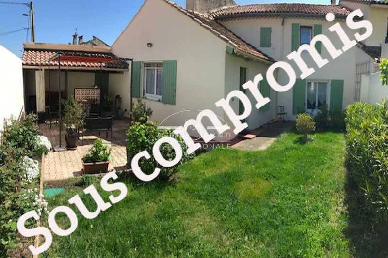vente Maison Raphèle-lès-arles Raphèle-les-arles Maison Raphèle-lès-Arles Raphèle-les-arles, achat maison 4 chambres 167 m²
